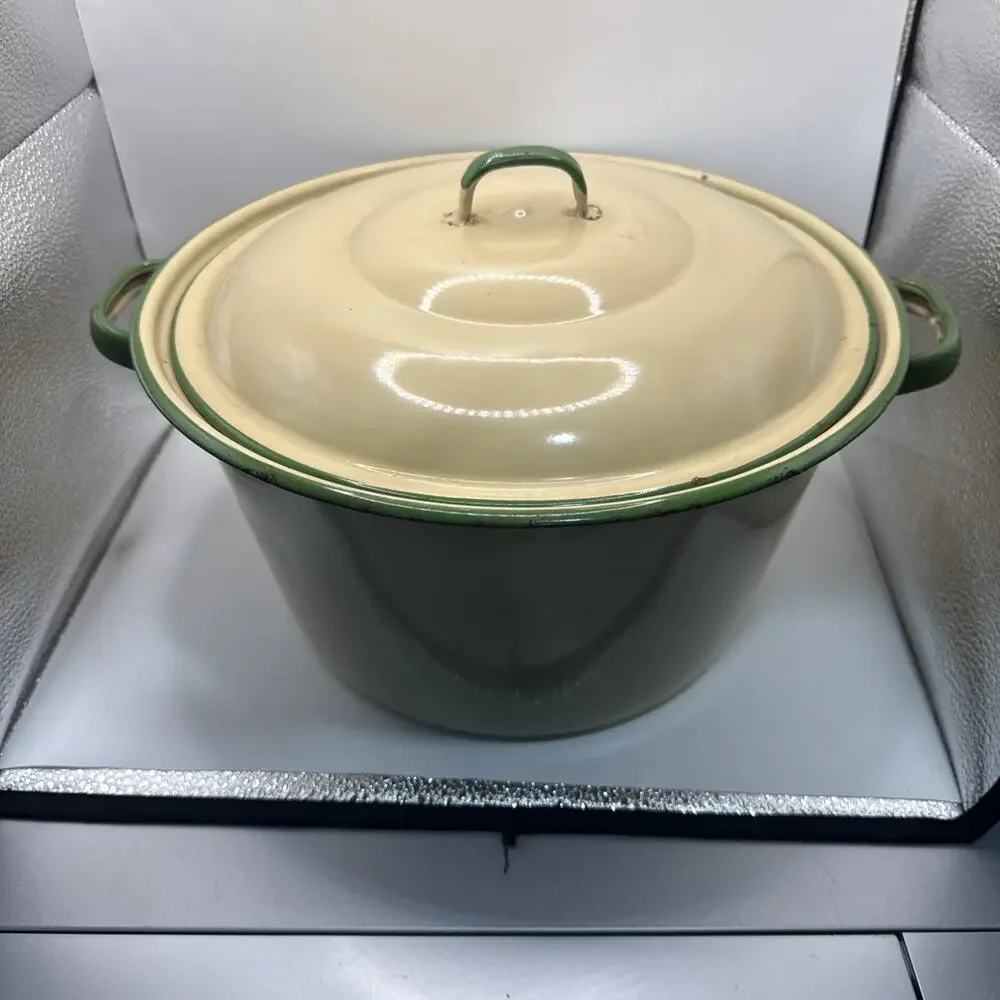 Vintage Cream And Green Enamel Cast-Iron Dutch Oven With Lid